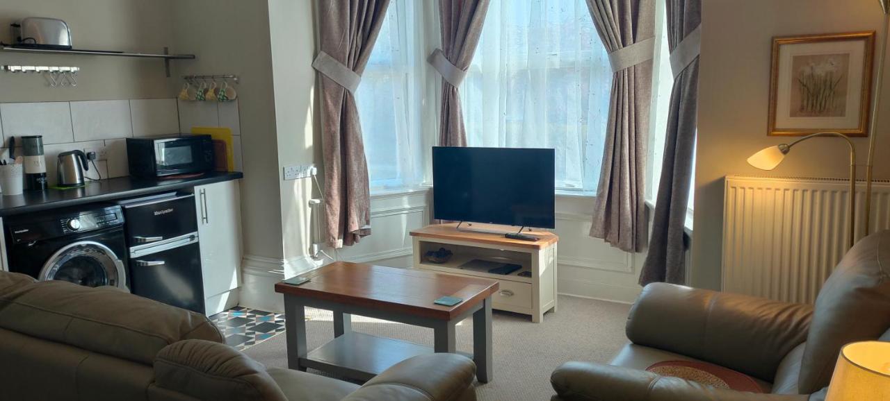 Fishtail House - Stylish Apartments Minutes From The Sea ホーンジー エクステリア 写真
