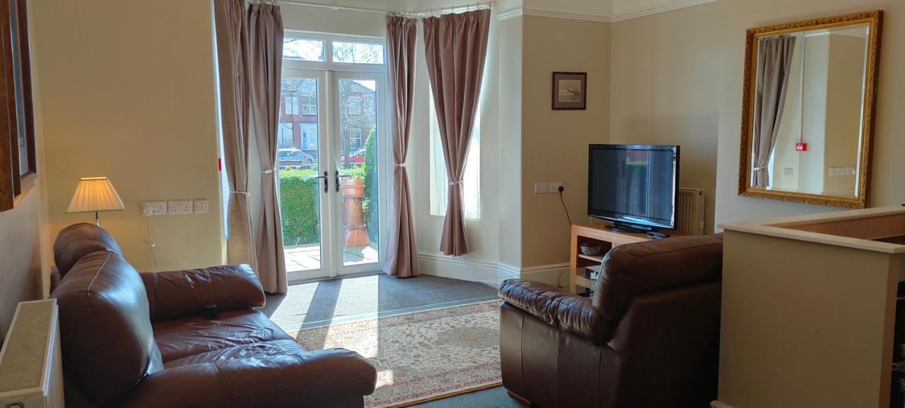 Fishtail House - Stylish Apartments Minutes From The Sea ホーンジー エクステリア 写真