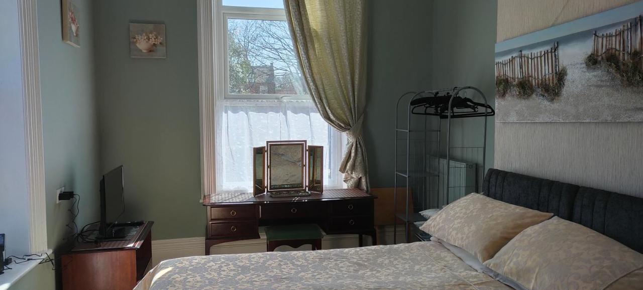 Fishtail House - Stylish Apartments Minutes From The Sea ホーンジー エクステリア 写真